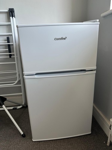 Comfee 87l mini fridge - 87l,